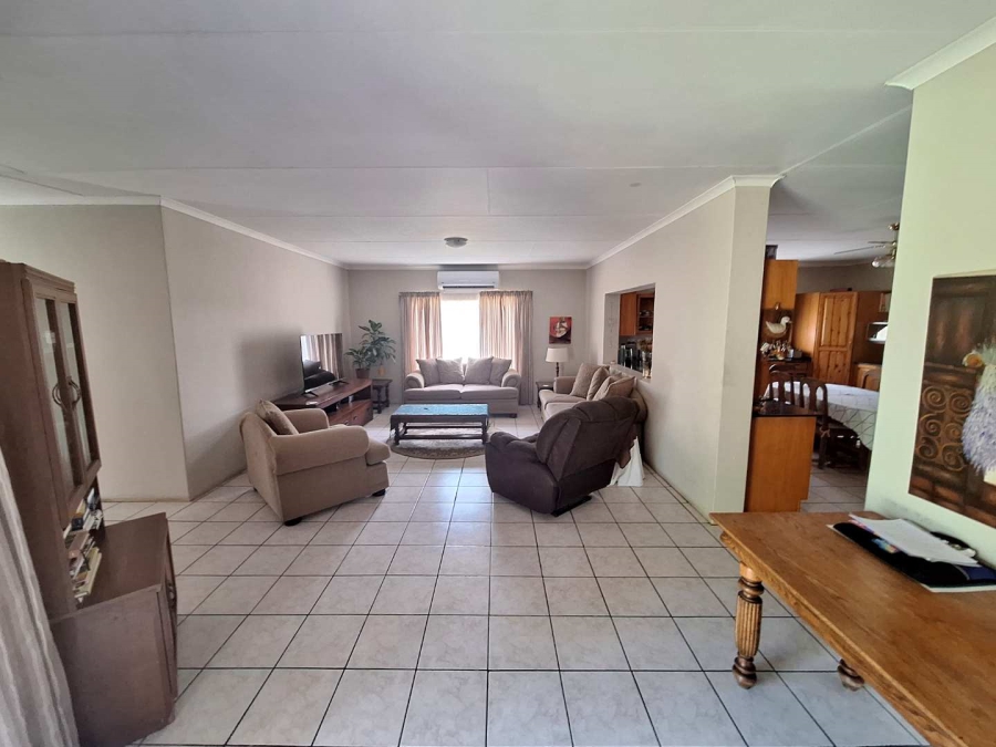 5 Bedroom Property for Sale in Koedoeskop Limpopo