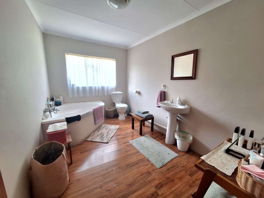 5 Bedroom Property for Sale in Koedoeskop Limpopo