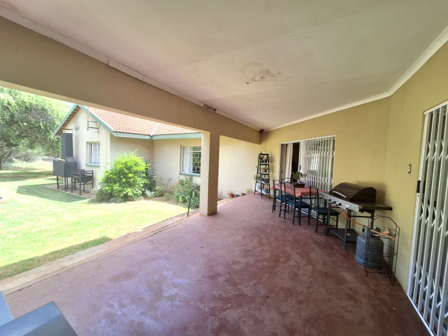 5 Bedroom Property for Sale in Koedoeskop Limpopo