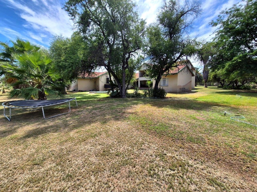 5 Bedroom Property for Sale in Koedoeskop Limpopo