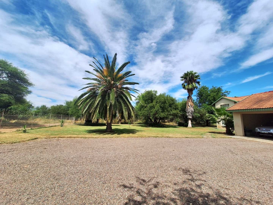 5 Bedroom Property for Sale in Koedoeskop Limpopo