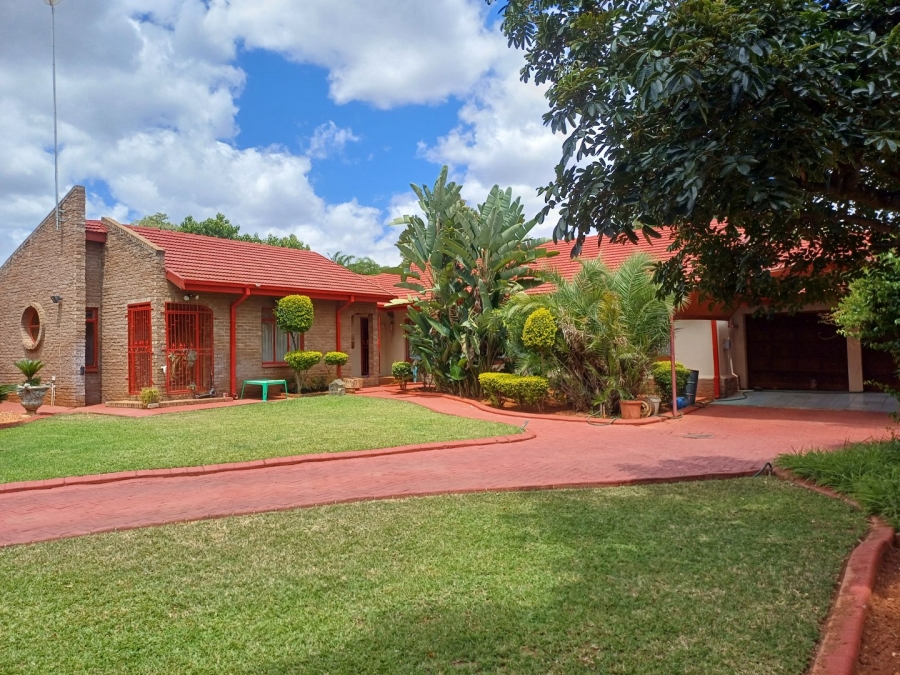 3 Bedroom Property for Sale in Flora Park Limpopo