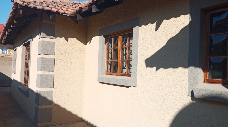 To Let 3 Bedroom Property for Rent in Mahlako-A-Phahla Gardens Limpopo