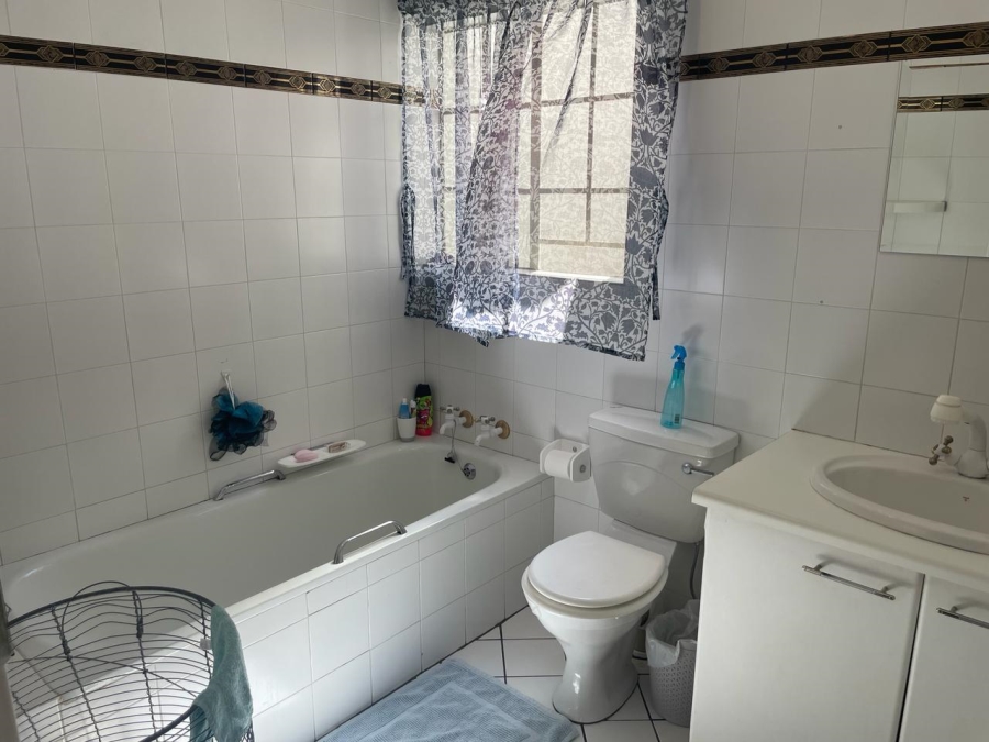 To Let 3 Bedroom Property for Rent in Welgelegen Limpopo