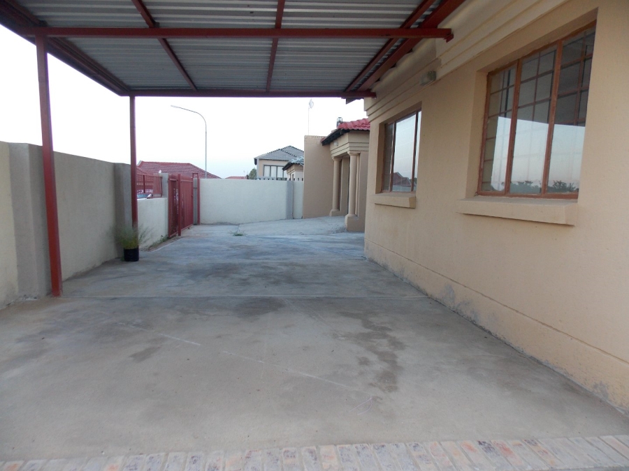 3 Bedroom Property for Sale in Rethabile Gardens Limpopo