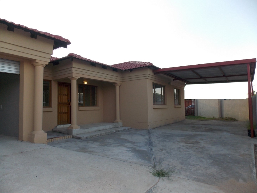 3 Bedroom Property for Sale in Rethabile Gardens Limpopo