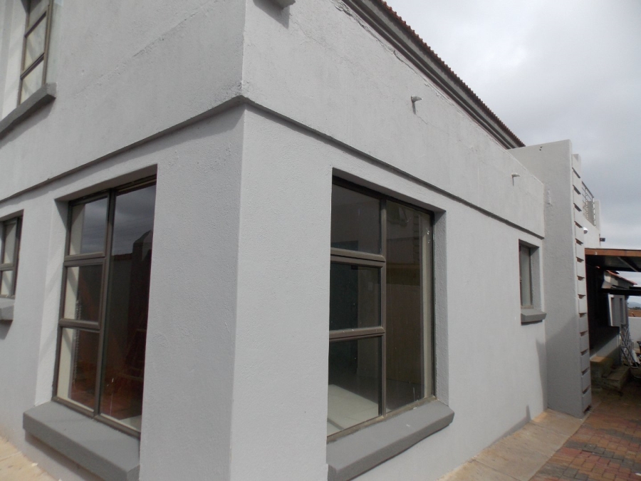 5 Bedroom Property for Sale in Waterberry Country Estate Limpopo