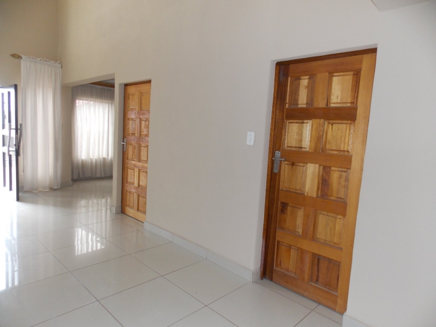 5 Bedroom Property for Sale in Waterberry Country Estate Limpopo