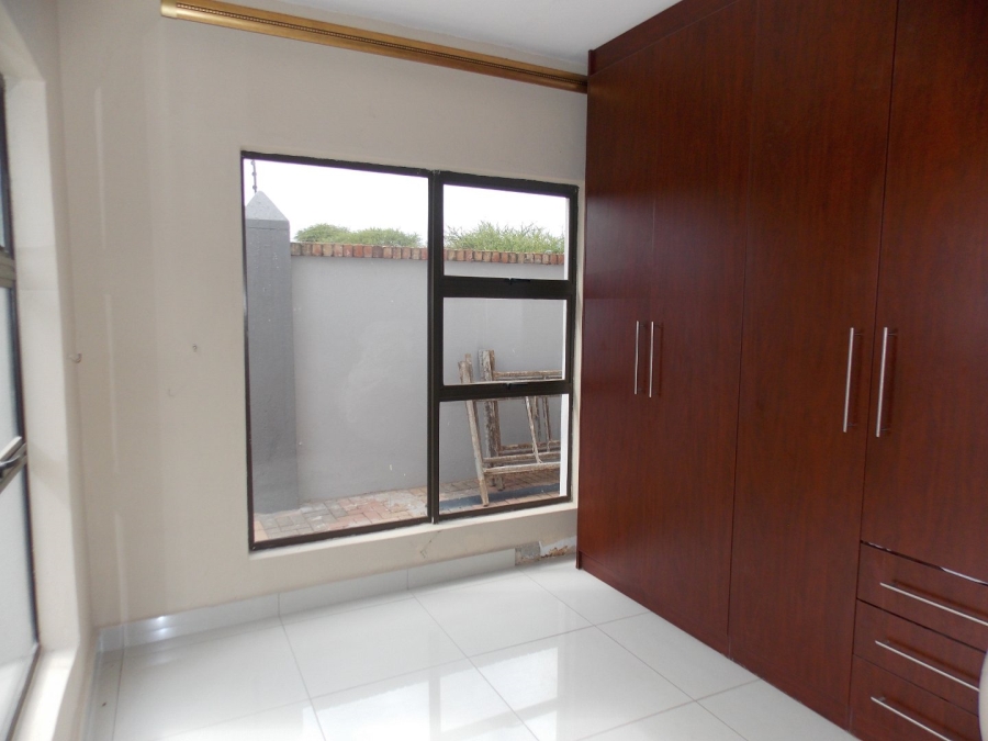 5 Bedroom Property for Sale in Waterberry Country Estate Limpopo