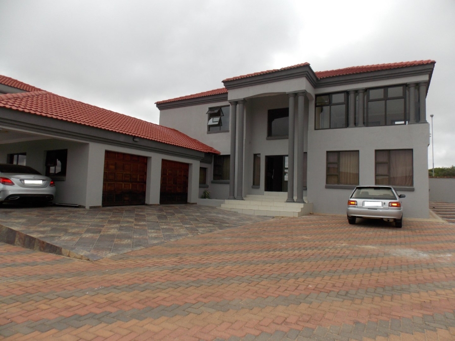 5 Bedroom Property for Sale in Waterberry Country Estate Limpopo