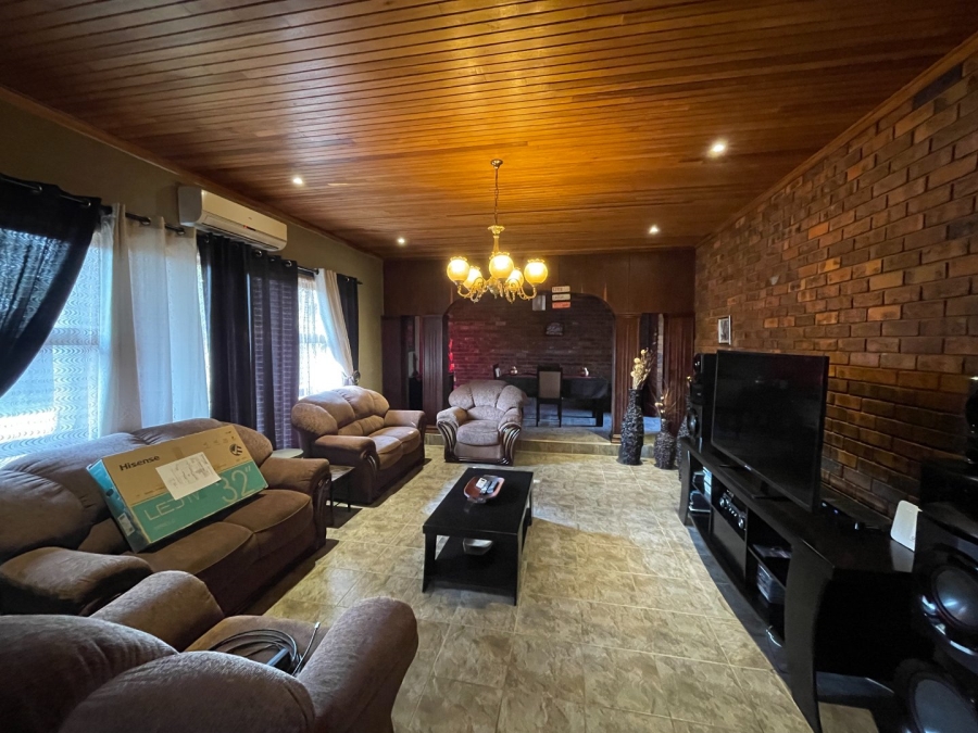 6 Bedroom Property for Sale in Sterpark Limpopo