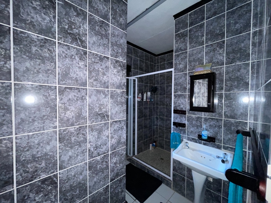 6 Bedroom Property for Sale in Sterpark Limpopo