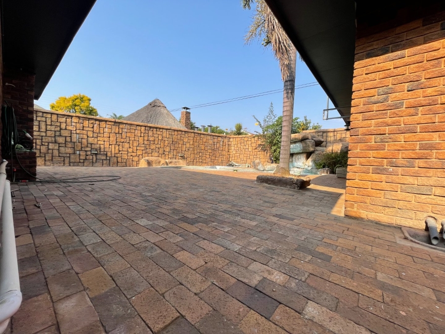 6 Bedroom Property for Sale in Sterpark Limpopo