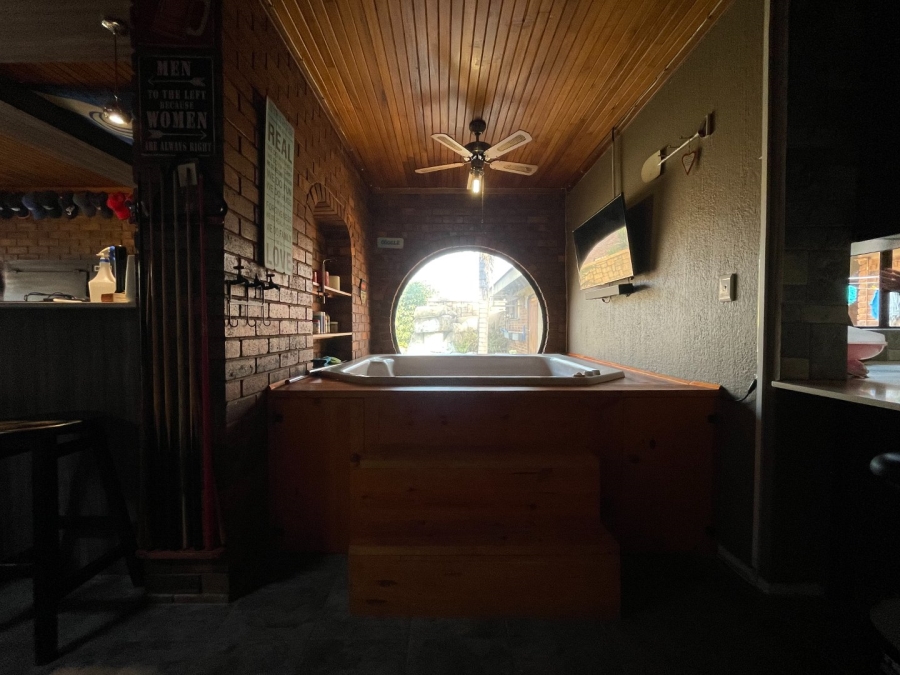 6 Bedroom Property for Sale in Sterpark Limpopo