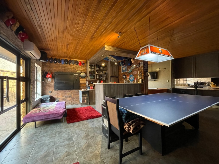 6 Bedroom Property for Sale in Sterpark Limpopo