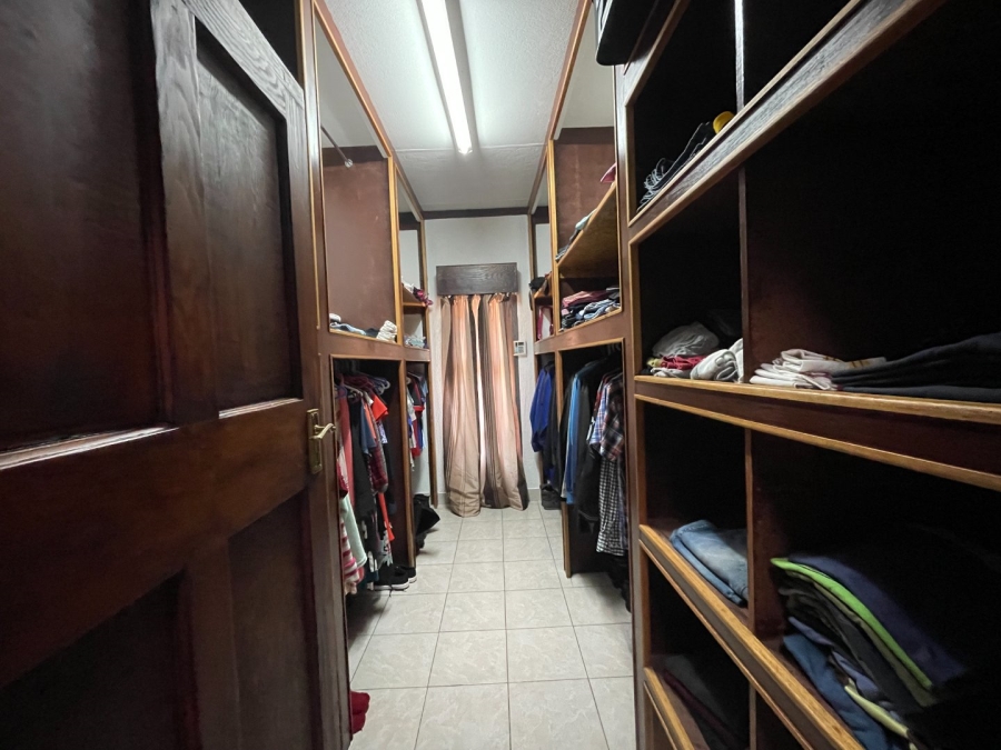 6 Bedroom Property for Sale in Sterpark Limpopo