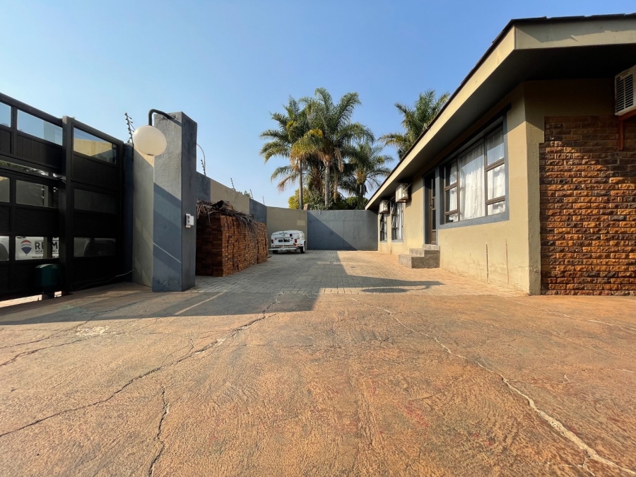 6 Bedroom Property for Sale in Sterpark Limpopo