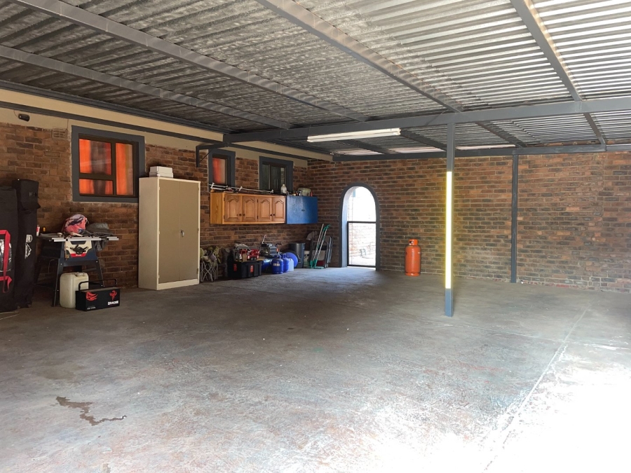 6 Bedroom Property for Sale in Sterpark Limpopo