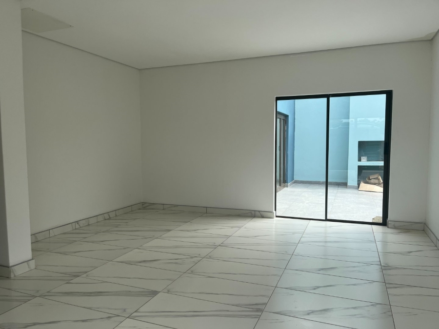 5 Bedroom Property for Sale in Chroompark Limpopo