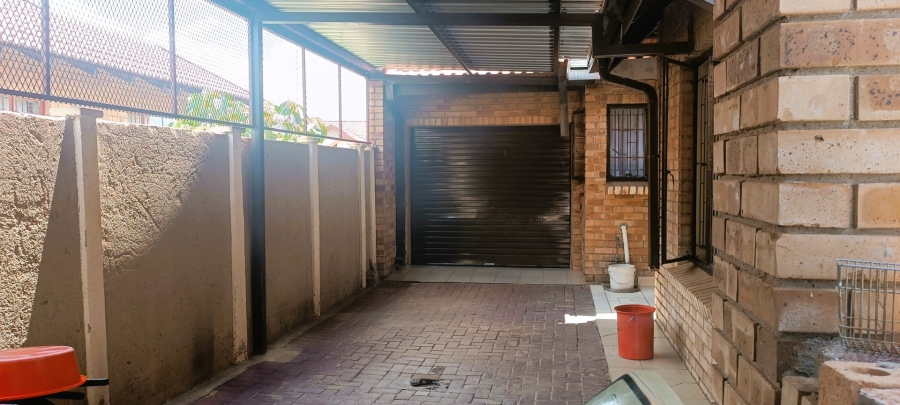 4 Bedroom Property for Sale in Ivy Park Limpopo