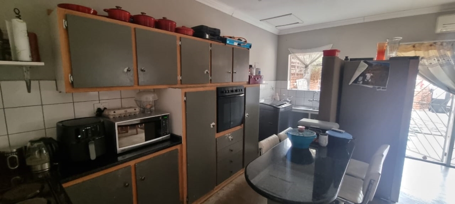 To Let 3 Bedroom Property for Rent in Bendor Limpopo