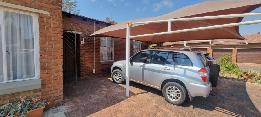 To Let 3 Bedroom Property for Rent in Bendor Limpopo