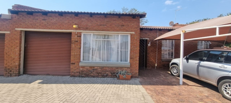 To Let 3 Bedroom Property for Rent in Bendor Limpopo