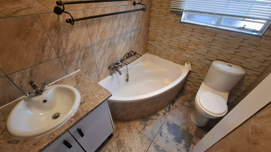 3 Bedroom Property for Sale in Bendor Limpopo