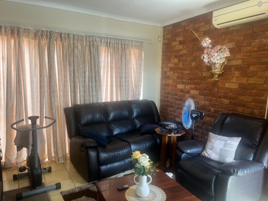 1 Bedroom Property for Sale in Aquapark Limpopo