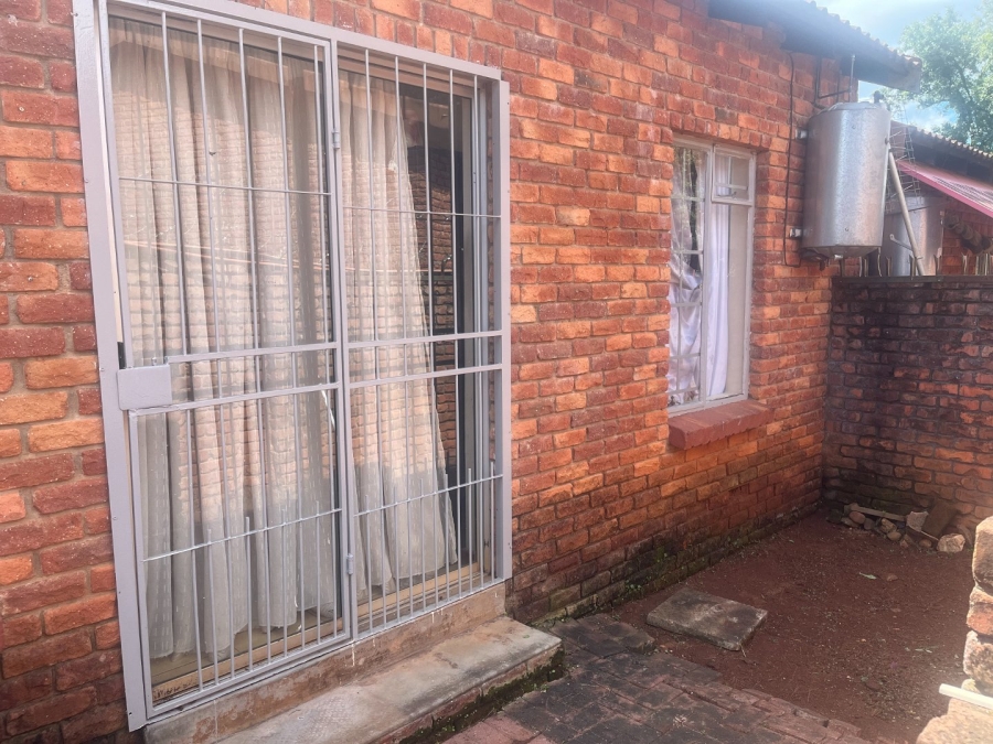 1 Bedroom Property for Sale in Aquapark Limpopo