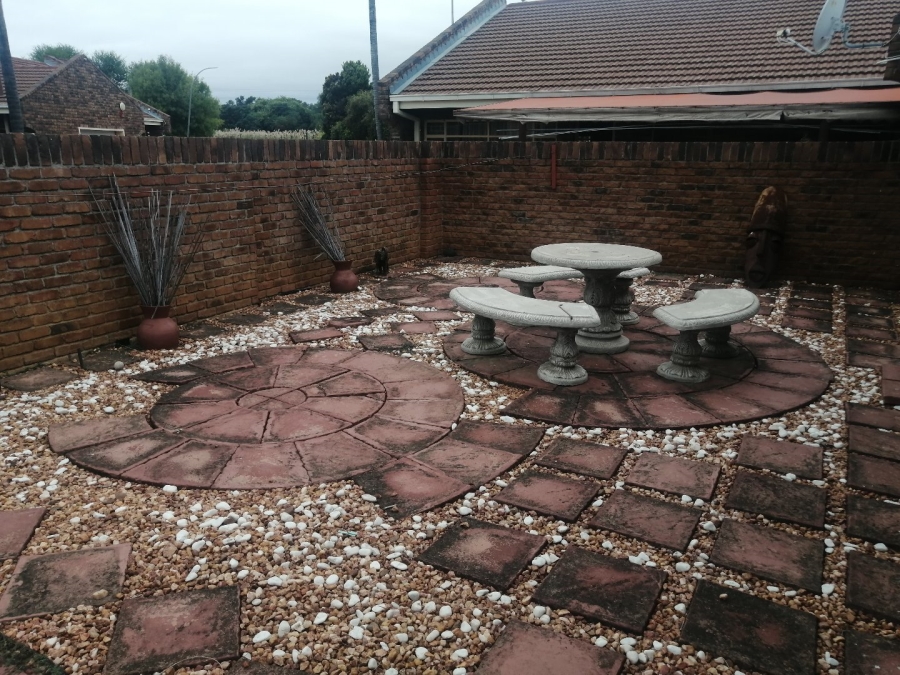 2 Bedroom Property for Sale in Ivy Park Limpopo