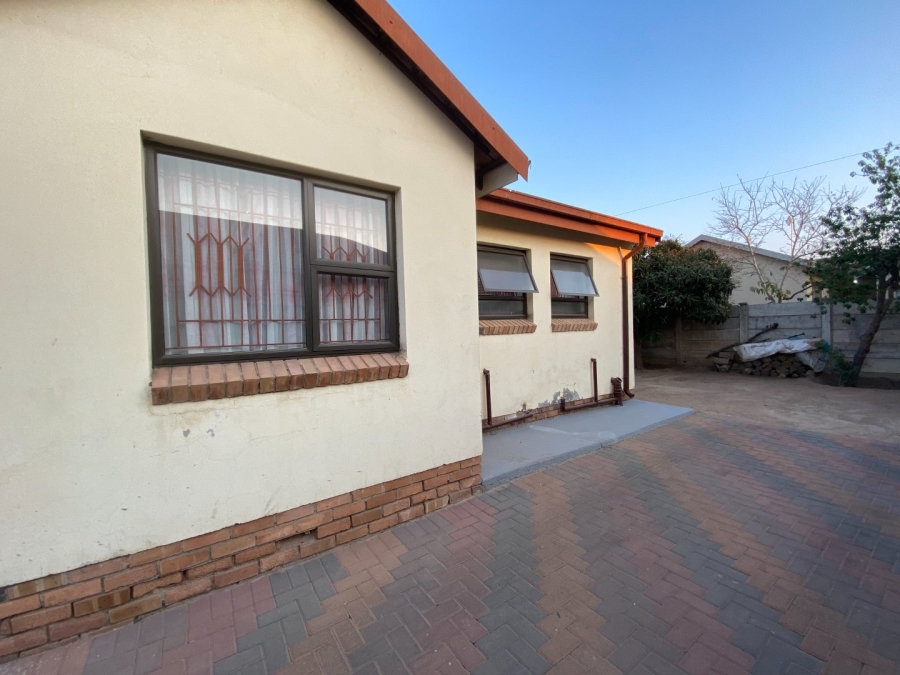 3 Bedroom Property for Sale in Seshego A Limpopo