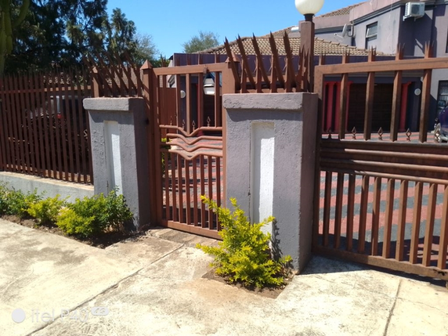 9 Bedroom Property for Sale in Giyani B Limpopo