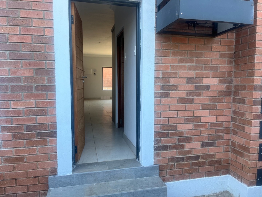 2 Bedroom Property for Sale in Fauna Park Limpopo