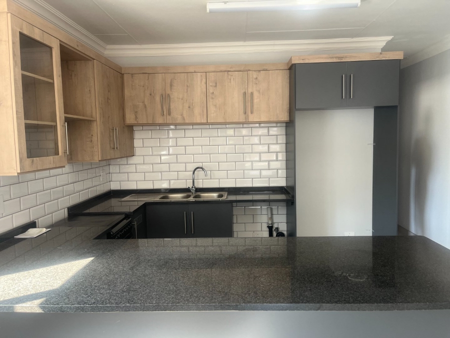 2 Bedroom Property for Sale in Fauna Park Limpopo