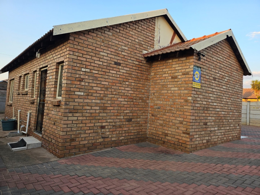 3 Bedroom Property for Sale in Seshego 9K Limpopo