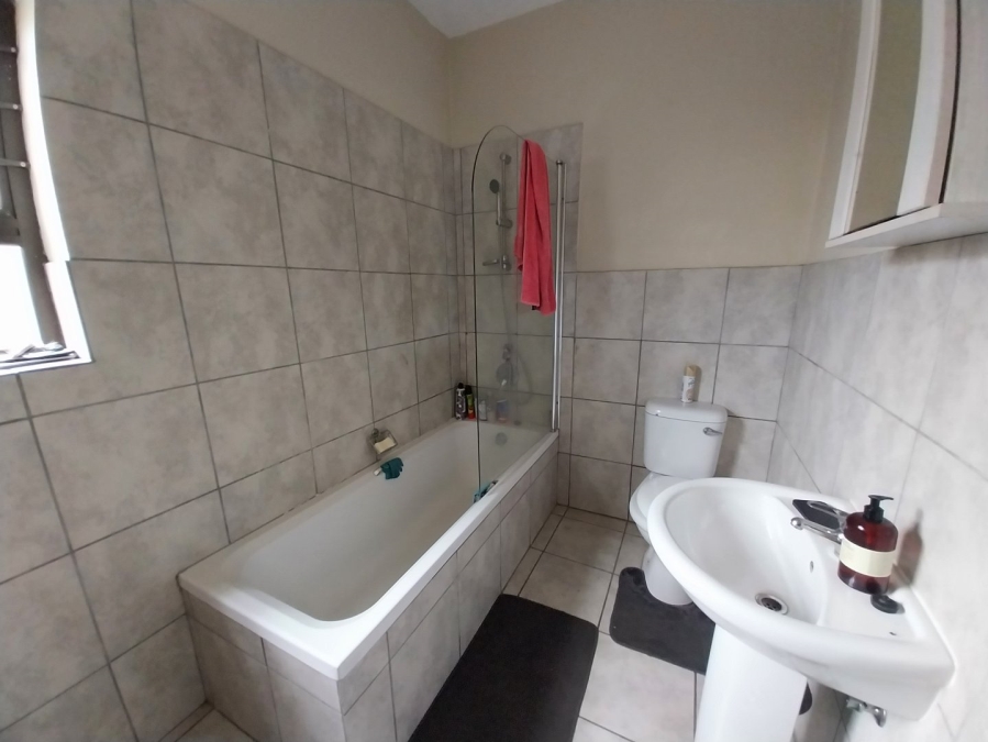 2 Bedroom Property for Sale in Annadale Limpopo
