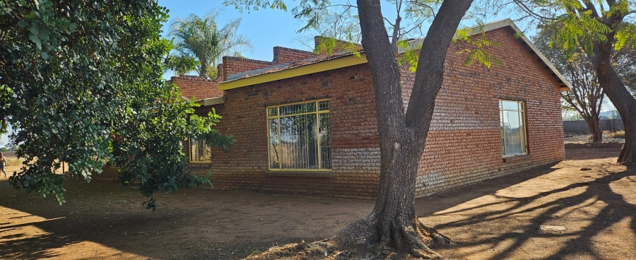 Commercial Property for Sale in Kalkfontein A H Limpopo