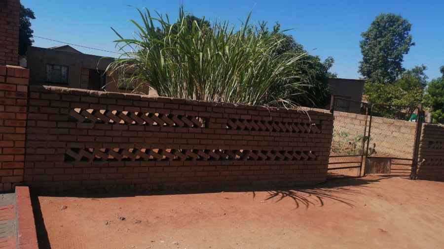Commercial Property for Sale in Lebowakgomo Zone S Limpopo