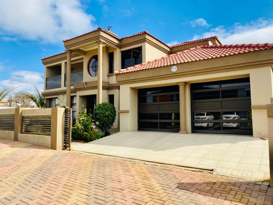 4 Bedroom Property for Sale in Woodhill Estate Limpopo