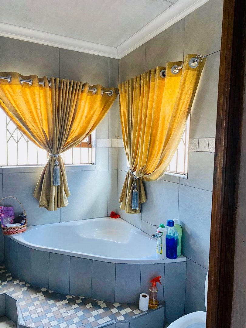 4 Bedroom Property for Sale in Woodhill Estate Limpopo