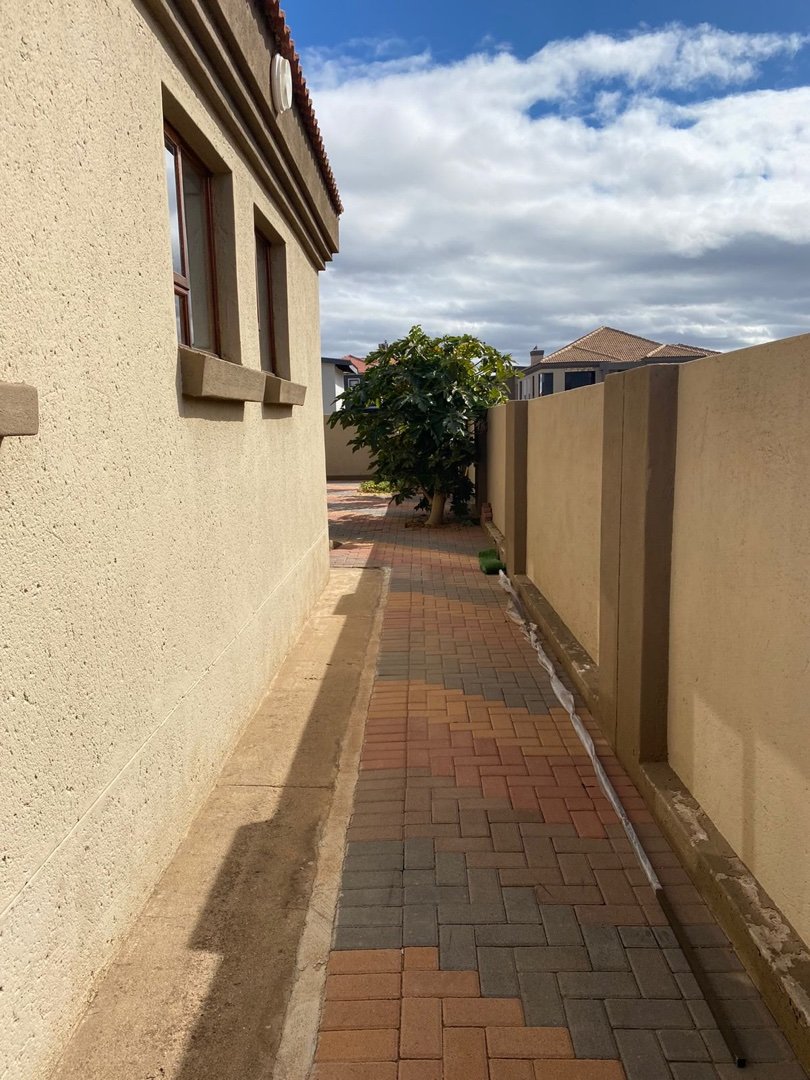 4 Bedroom Property for Sale in Woodhill Estate Limpopo
