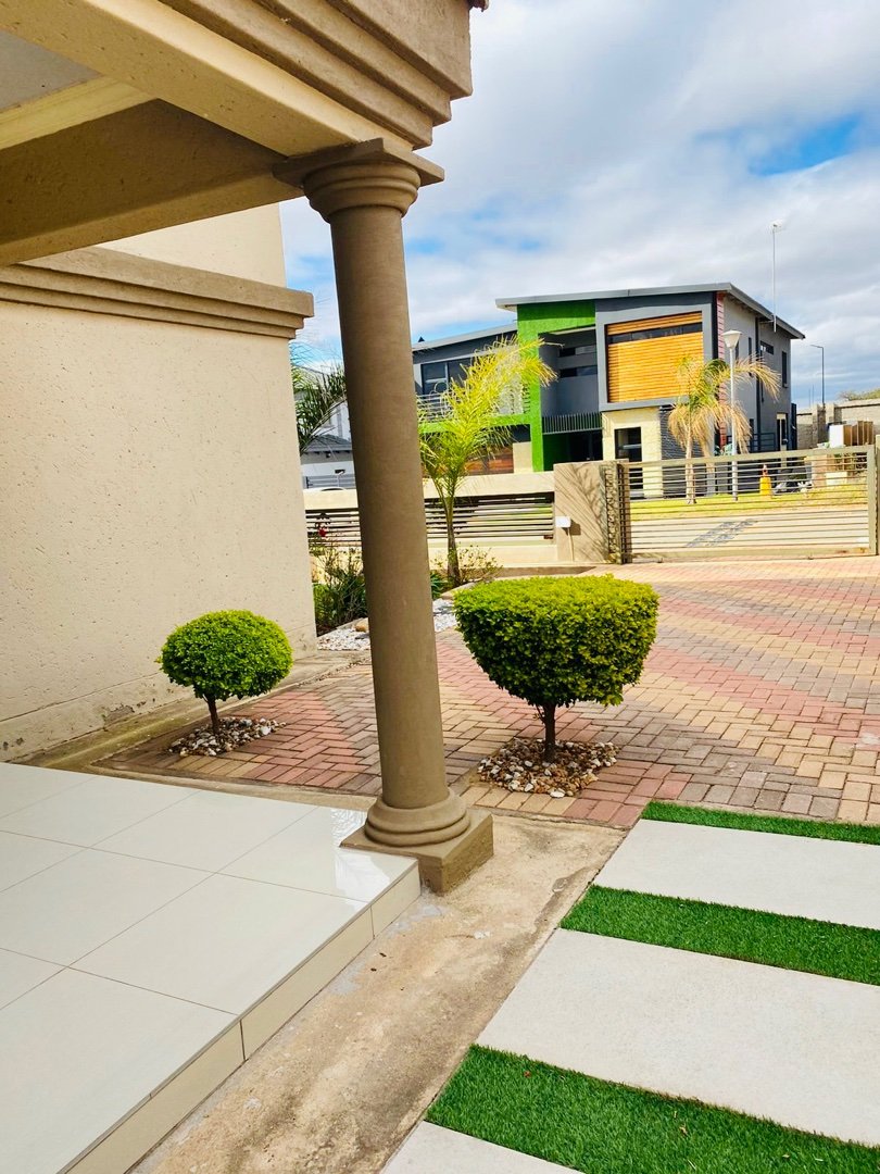 4 Bedroom Property for Sale in Woodhill Estate Limpopo