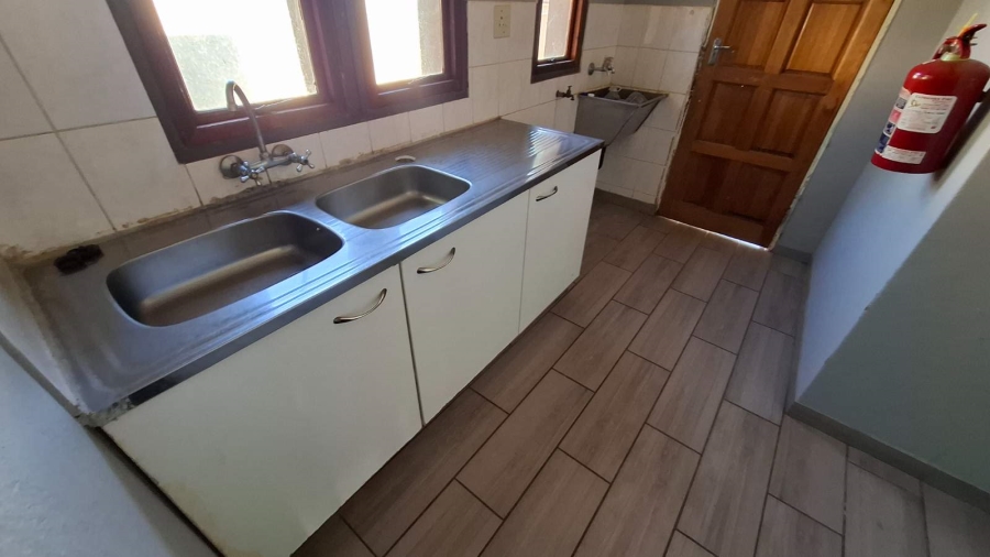 To Let 3 Bedroom Property for Rent in Flora Park Limpopo