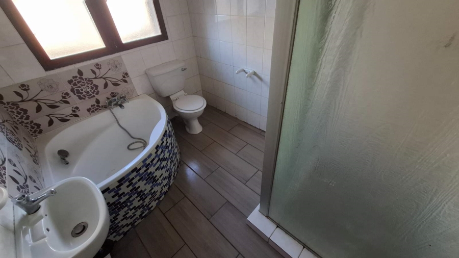 To Let 3 Bedroom Property for Rent in Flora Park Limpopo