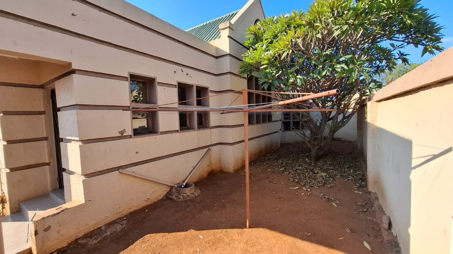 To Let 3 Bedroom Property for Rent in Flora Park Limpopo