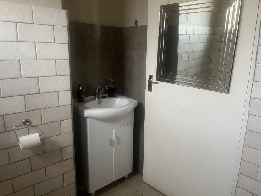 2 Bedroom Property for Sale in Aquapark Limpopo