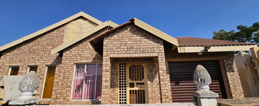 3 Bedroom Property for Sale in Seshego B Limpopo