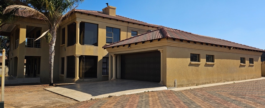 6 Bedroom Property for Sale in Serala View Limpopo