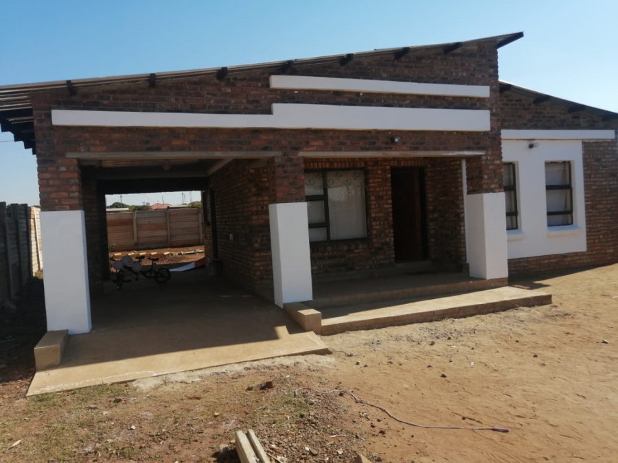 3 Bedroom Property for Sale in Lebowakgomo Zone S Limpopo